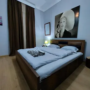 Gasthof Different, Tbilisi